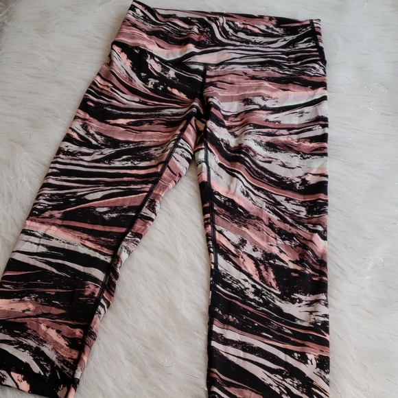 lululemon athletica Pants - HP 💖Lululemon Wunder Under High Rise